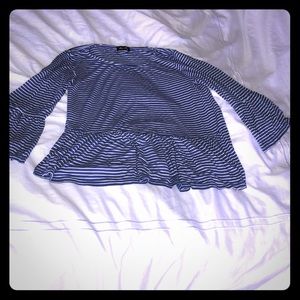 Short bell sleeve top